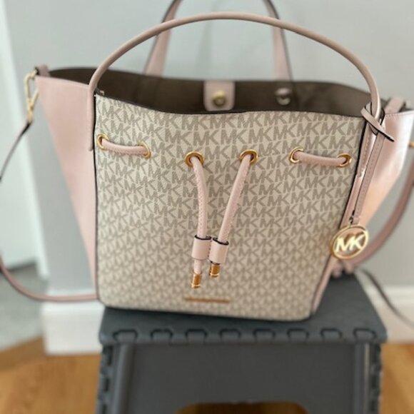 Michael Kors Large Tote Bag - Picture 1 of 8